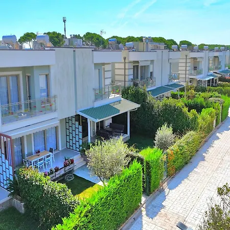 Inviting With Garden
