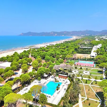 Villa Inviting With Garden Plazhi San Pietro