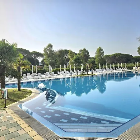 Inviting With Garden Plazhi San Pietro